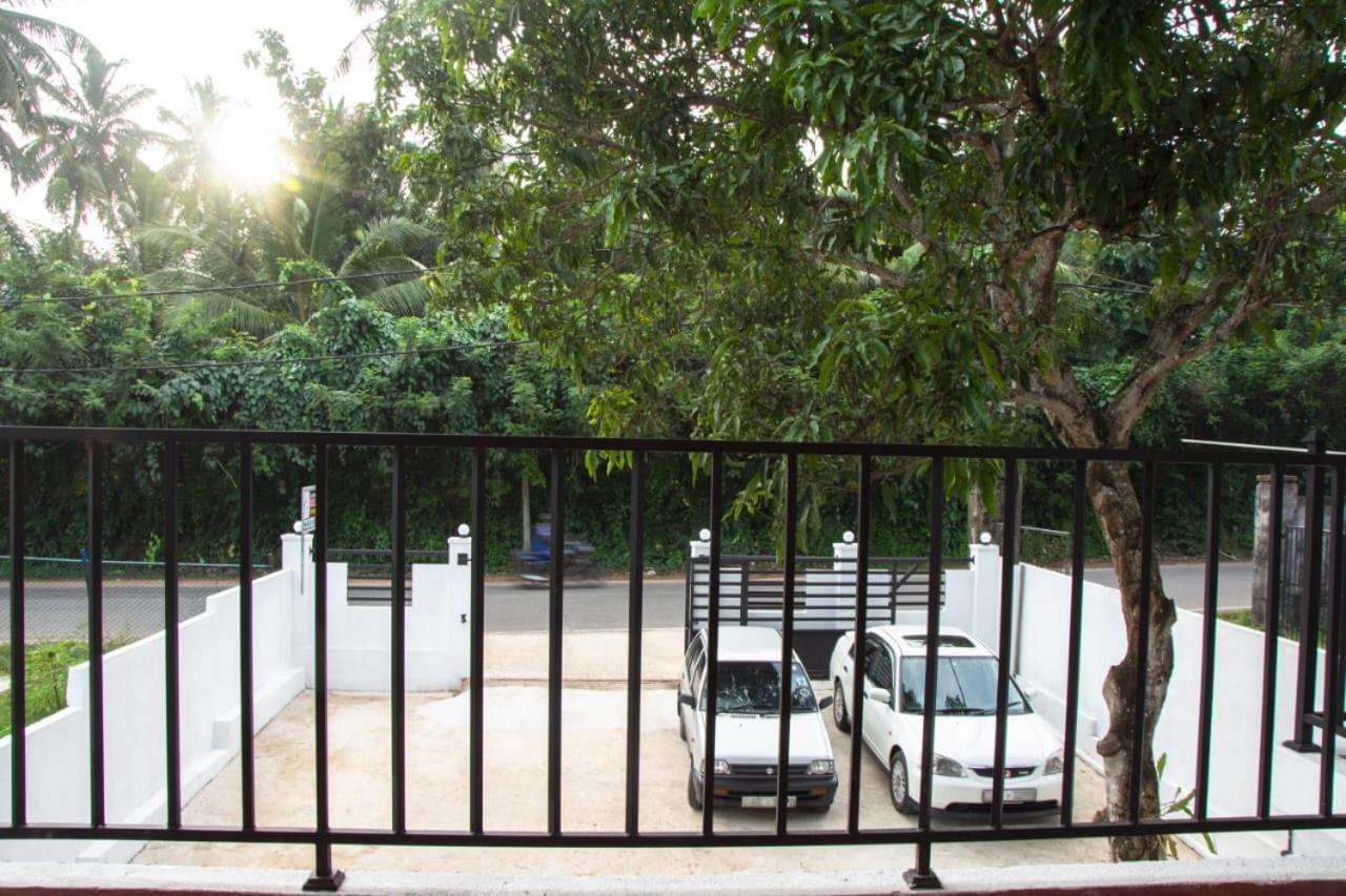 Sanmi Airport Resort Katunayaka Exterior foto